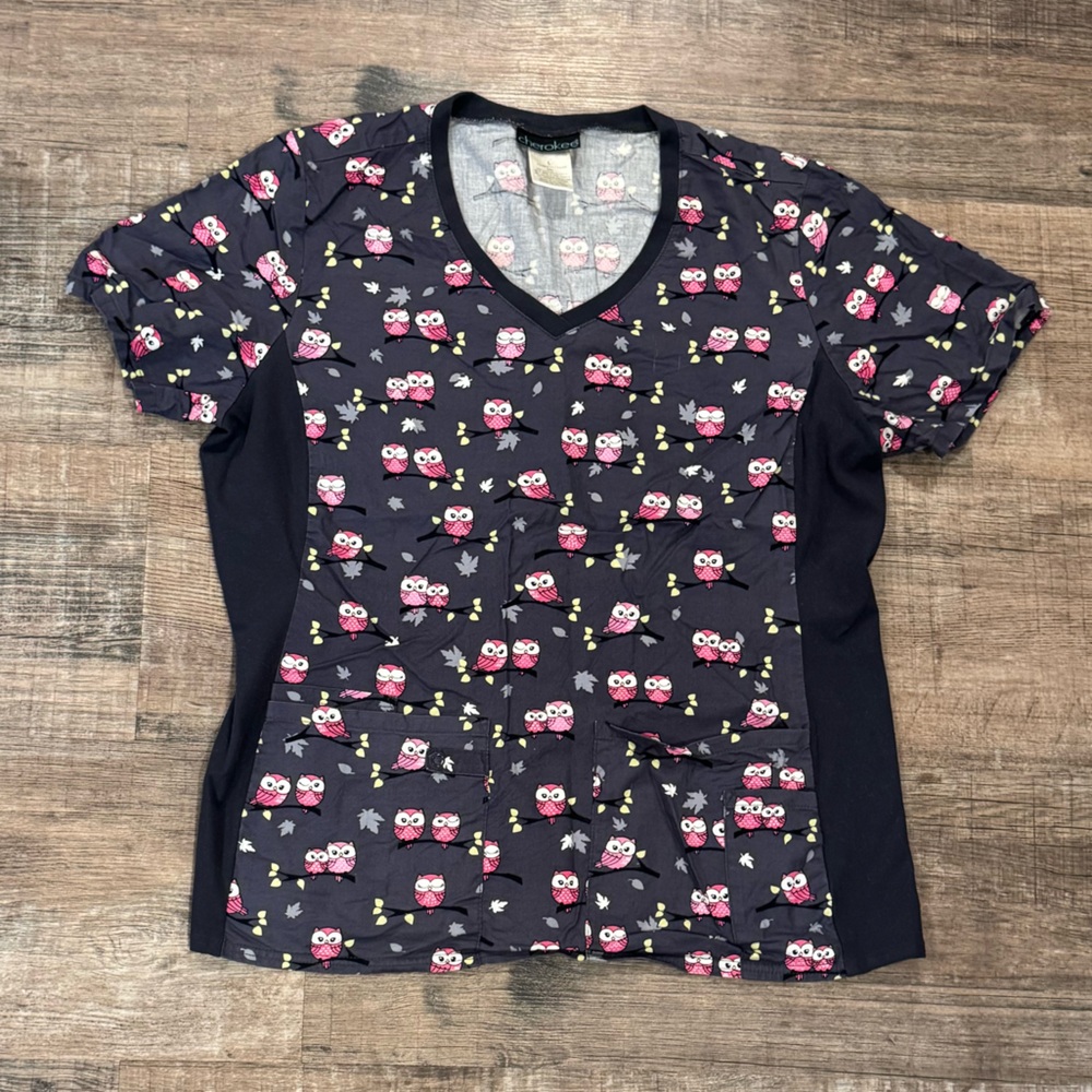 Women’s Cherokee Scrub Top - Owl Print